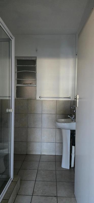 1 Bedroom Property for Sale in Braamfontein Werf Gauteng