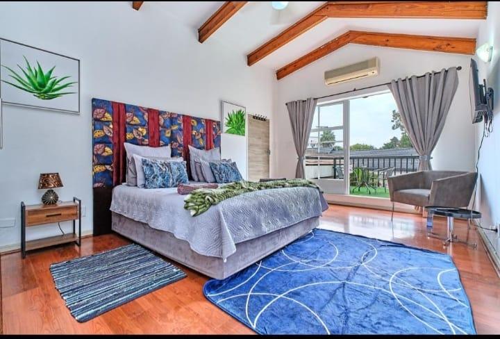 To Let 5 Bedroom Property for Rent in Rivonia Gauteng