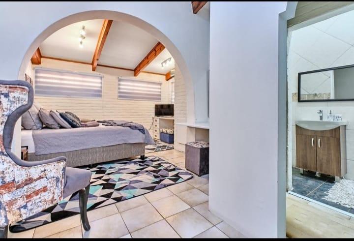 To Let 5 Bedroom Property for Rent in Rivonia Gauteng