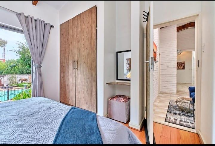 To Let 5 Bedroom Property for Rent in Rivonia Gauteng
