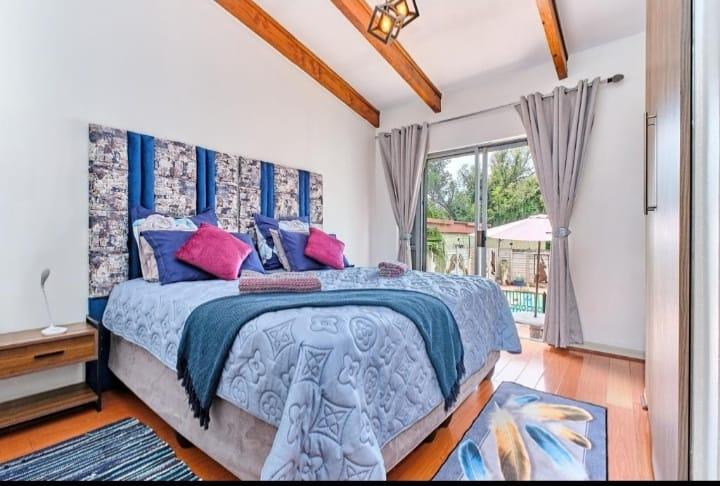 To Let 5 Bedroom Property for Rent in Rivonia Gauteng