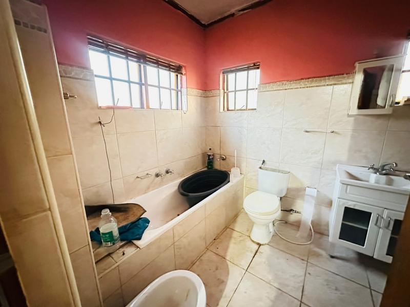 5 Bedroom Property for Sale in Primrose Gauteng