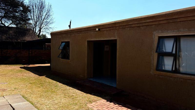 2 Bedroom Property for Sale in Moffat View Gauteng