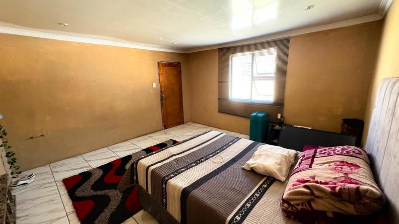 2 Bedroom Property for Sale in Moffat View Gauteng