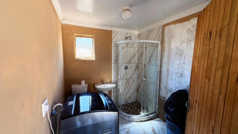 2 Bedroom Property for Sale in Moffat View Gauteng
