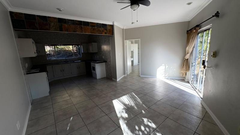 2 Bedroom Property for Sale in Oakdene Gauteng