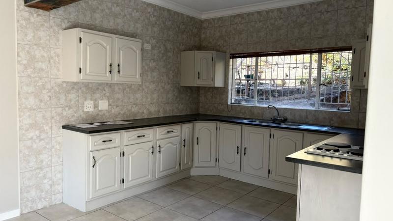 2 Bedroom Property for Sale in Oakdene Gauteng