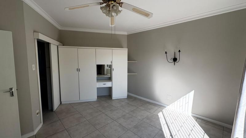 2 Bedroom Property for Sale in Oakdene Gauteng