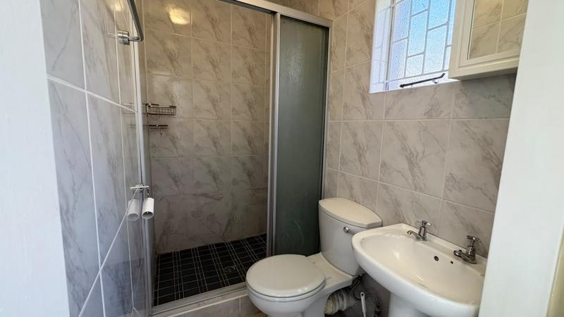 2 Bedroom Property for Sale in Oakdene Gauteng