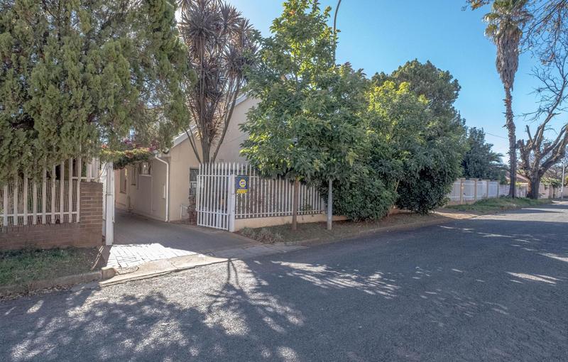 6 Bedroom Property for Sale in Kensington Gauteng