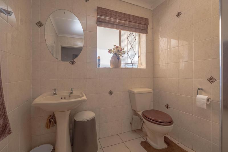 6 Bedroom Property for Sale in Kensington Gauteng