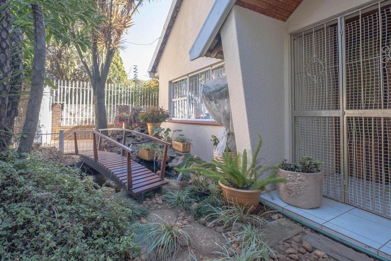 6 Bedroom Property for Sale in Kensington Gauteng