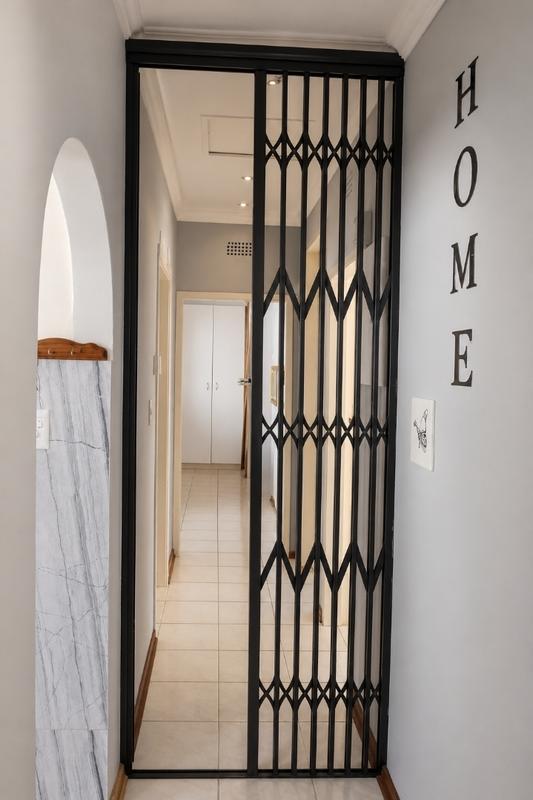 5 Bedroom Property for Sale in Lenasia Gauteng