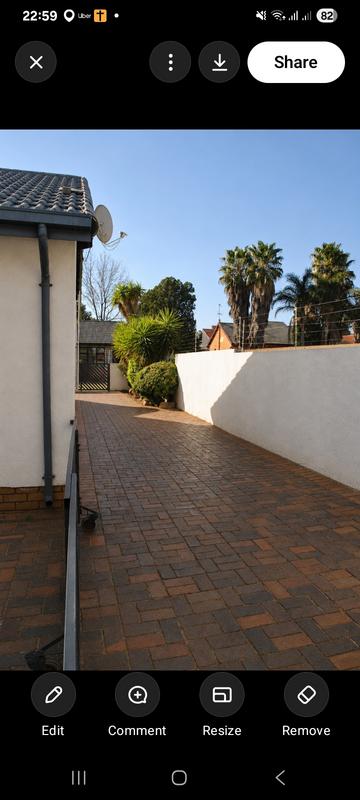 5 Bedroom Property for Sale in Lenasia Gauteng