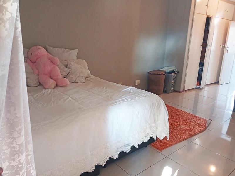 3 Bedroom Property for Sale in Bramley Park Gauteng