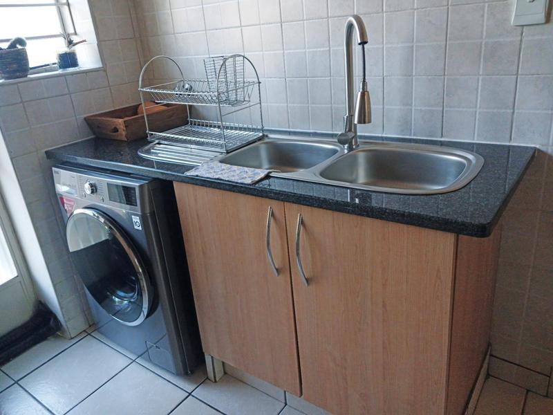 2 Bedroom Property for Sale in Bramley Park Gauteng