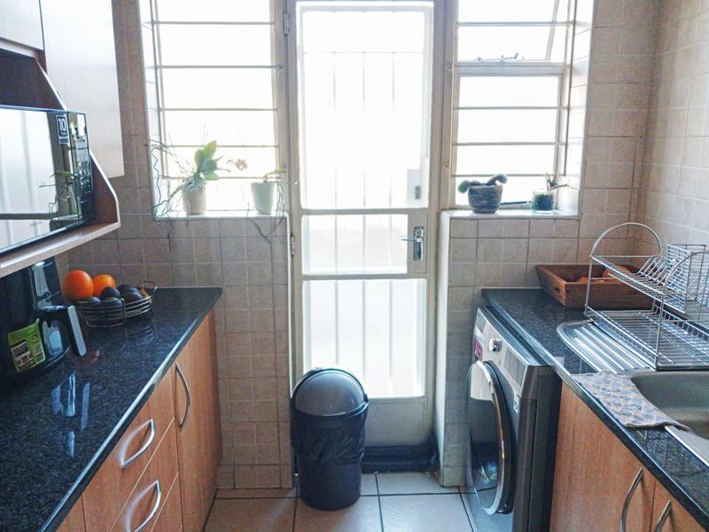 2 Bedroom Property for Sale in Bramley Park Gauteng