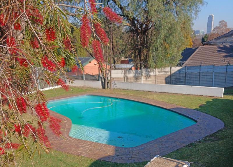 2 Bedroom Property for Sale in Bramley Park Gauteng