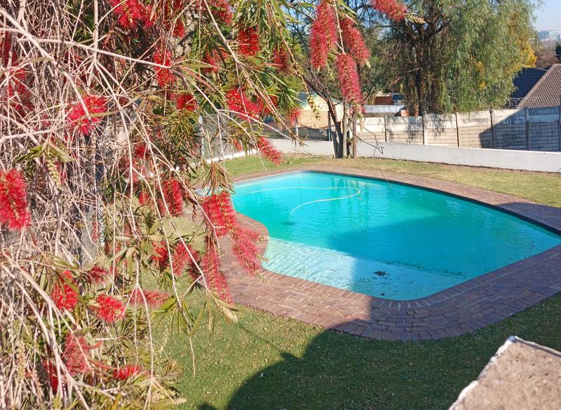 2 Bedroom Property for Sale in Bramley Park Gauteng
