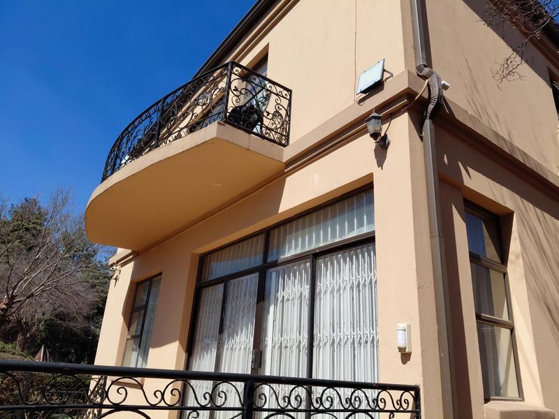 6 Bedroom Property for Sale in Kensington Gauteng