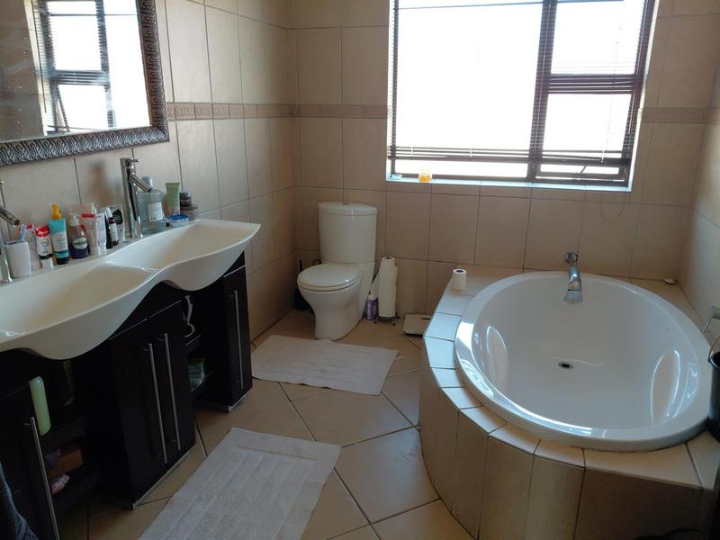 6 Bedroom Property for Sale in Kensington Gauteng