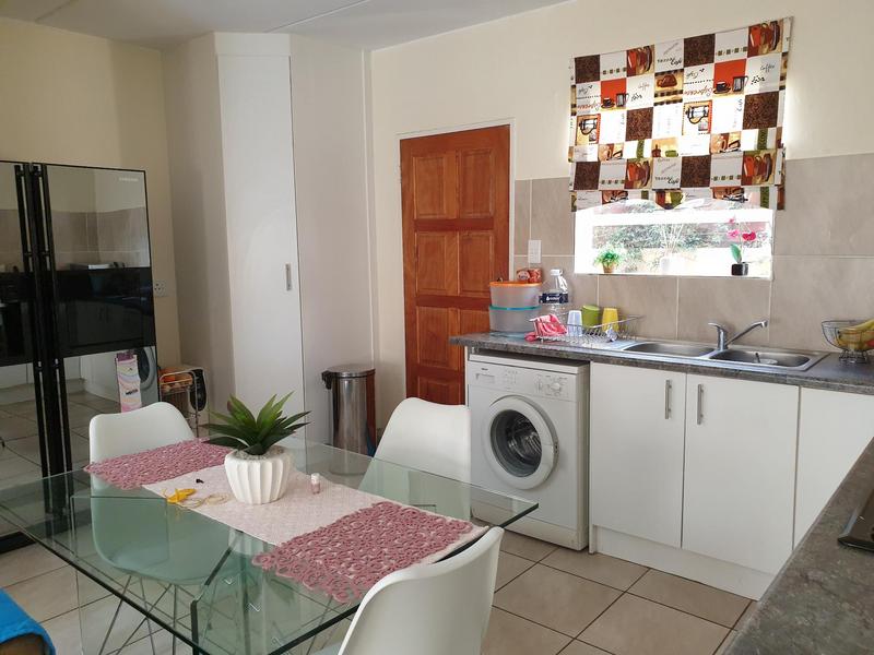 To Let 3 Bedroom Property for Rent in Wilgeheuwel Gauteng