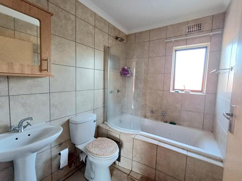 2 Bedroom Property for Sale in Olympus AH Gauteng