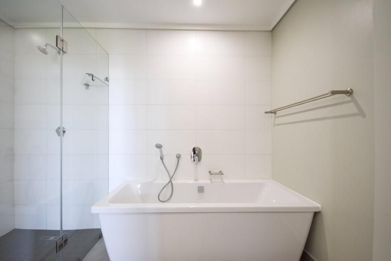 To Let 3 Bedroom Property for Rent in Midstream Estate Gauteng
