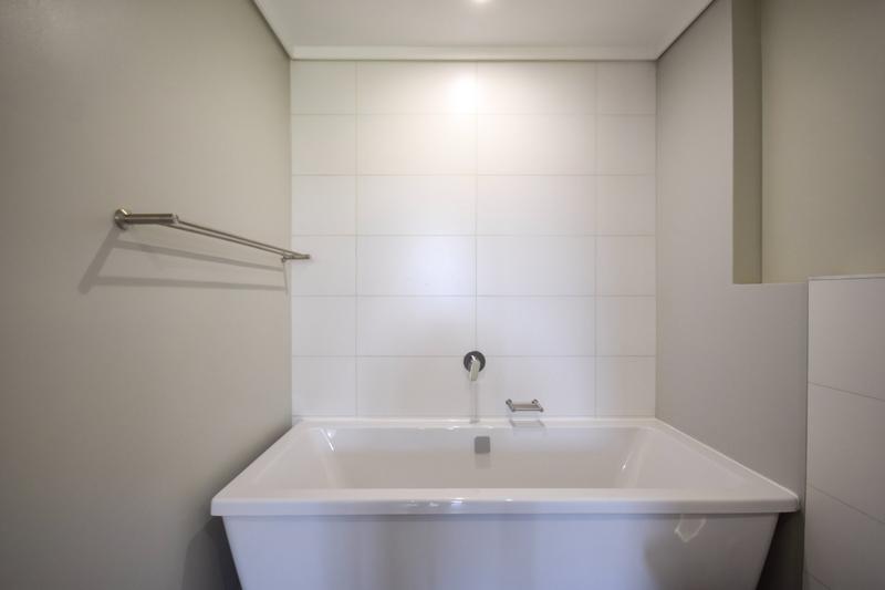 To Let 3 Bedroom Property for Rent in Midstream Estate Gauteng