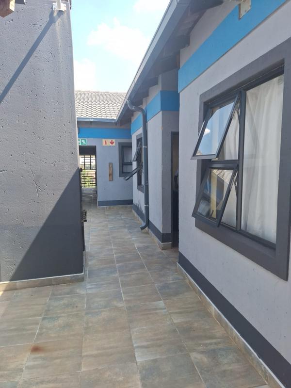 To Let 1 Bedroom Property for Rent in Protea Glen Gauteng