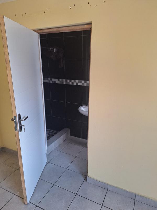To Let 1 Bedroom Property for Rent in Protea Glen Gauteng