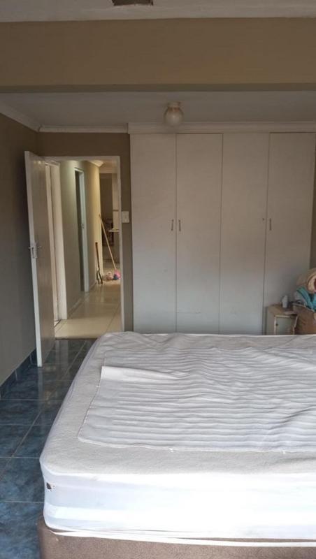 4 Bedroom Property for Sale in Lenasia Gauteng