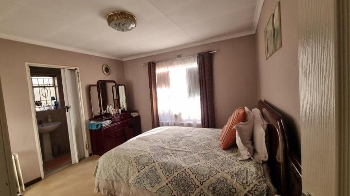3 Bedroom Property for Sale in Lenasia Gauteng