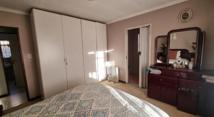 3 Bedroom Property for Sale in Lenasia Gauteng