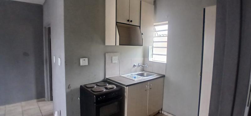 2 Bedroom Property for Sale in Fleurhof Gauteng