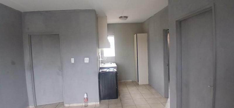 2 Bedroom Property for Sale in Fleurhof Gauteng