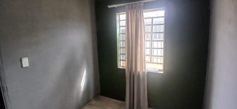2 Bedroom Property for Sale in Fleurhof Gauteng