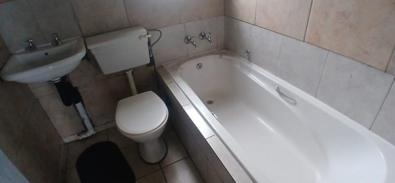2 Bedroom Property for Sale in Fleurhof Gauteng