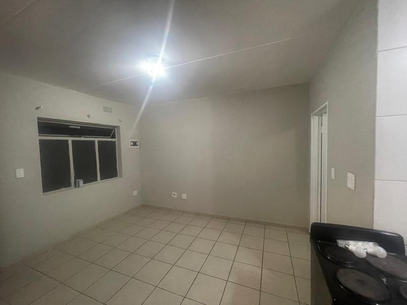 2 Bedroom Property for Sale in Fleurhof Gauteng