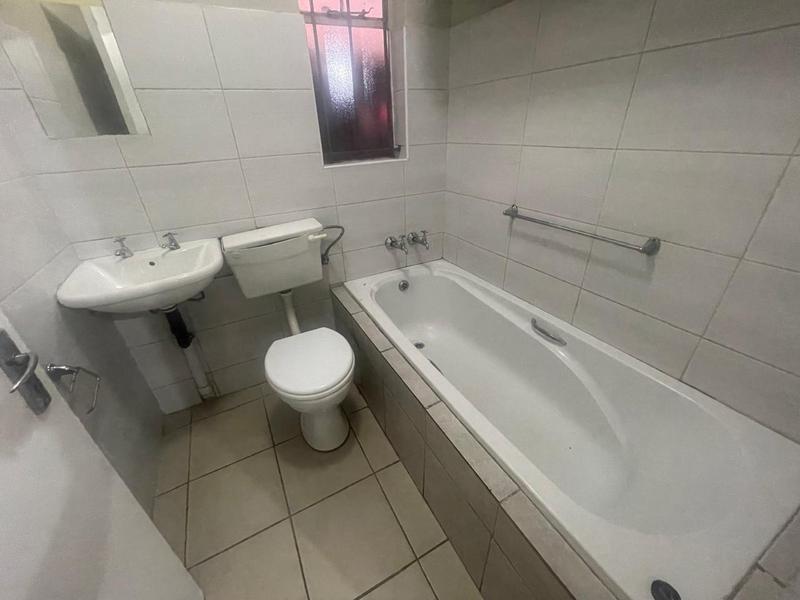 2 Bedroom Property for Sale in Fleurhof Gauteng