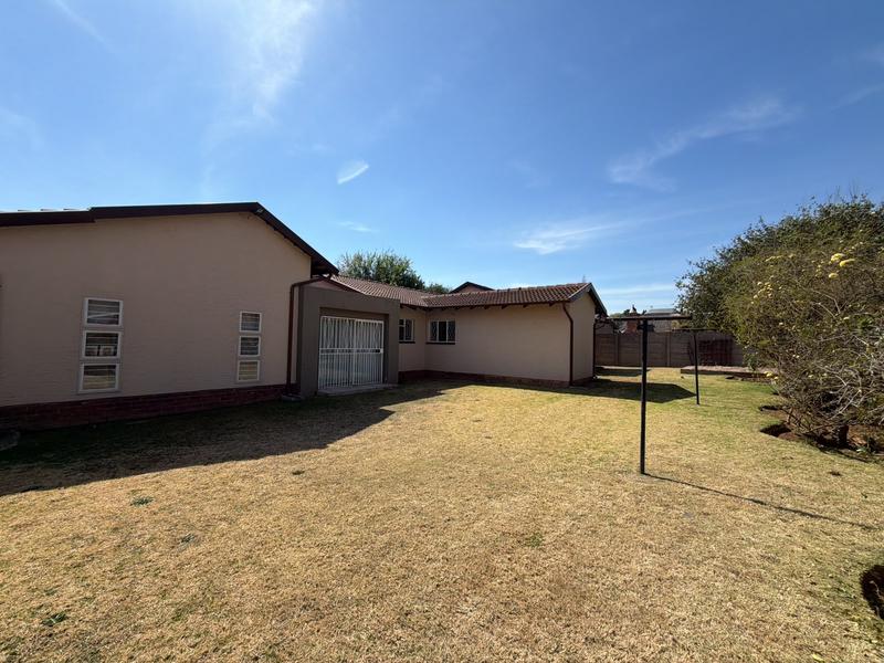 3 Bedroom Property for Sale in Parkrand Gauteng