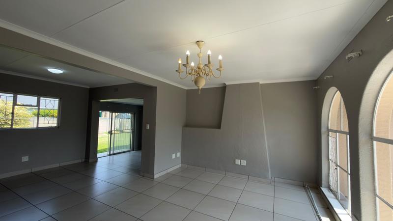 To Let 3 Bedroom Property for Rent in Parkrand Gauteng