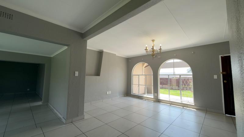 To Let 3 Bedroom Property for Rent in Parkrand Gauteng