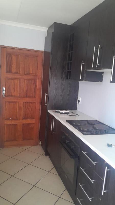 To Let 2 Bedroom Property for Rent in Rosslyn Gauteng