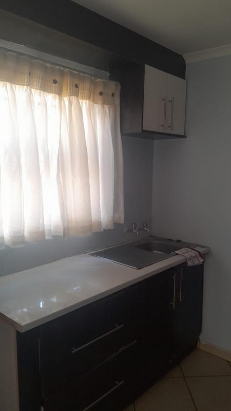 To Let 2 Bedroom Property for Rent in Rosslyn Gauteng