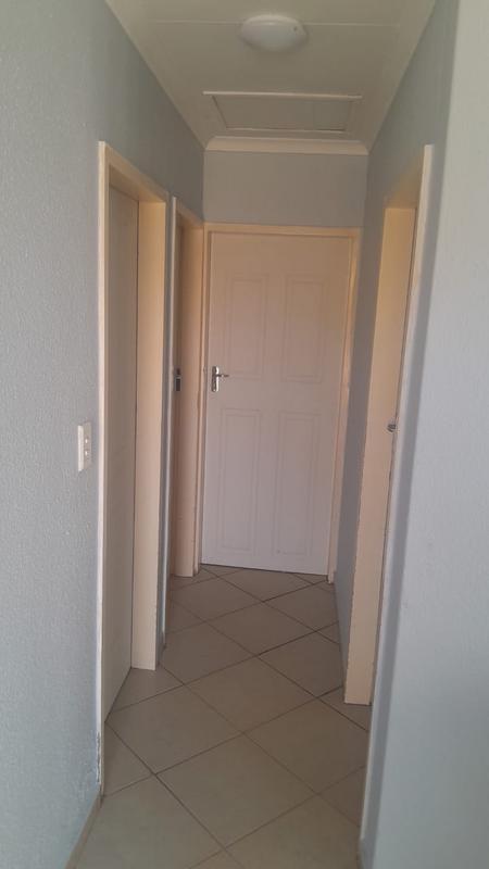 To Let 2 Bedroom Property for Rent in Rosslyn Gauteng