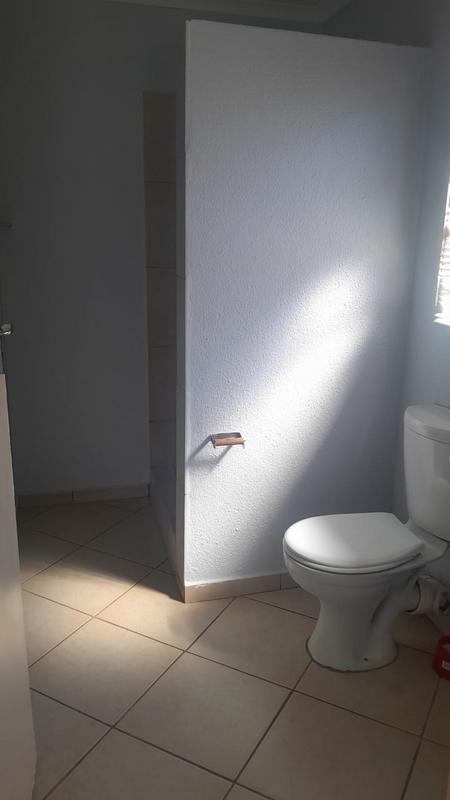 To Let 2 Bedroom Property for Rent in Rosslyn Gauteng