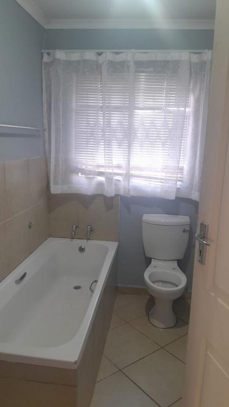 To Let 2 Bedroom Property for Rent in Rosslyn Gauteng
