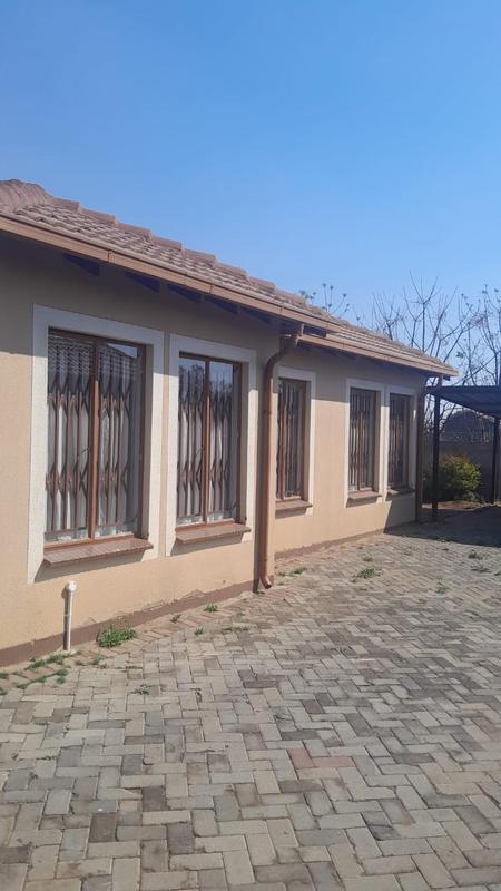 To Let 2 Bedroom Property for Rent in Rosslyn Gauteng