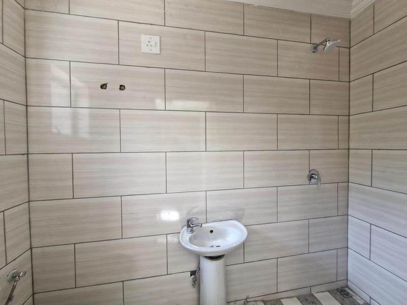 1 Bedroom Property for Sale in Birchleigh North Gauteng